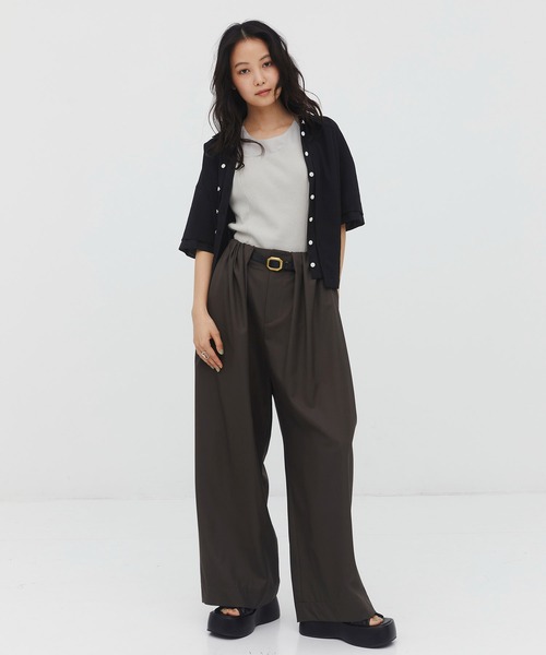 UNITED TOKYO(ユナイテッドトウキョウ)の「【驚きの歩きやすさ】Padded Cross Sandal|厚底サンダル/細見え/夏服/軽量/高反発クッション(サンダル・レディース・ブラック・2/1)」の22枚目の写真
