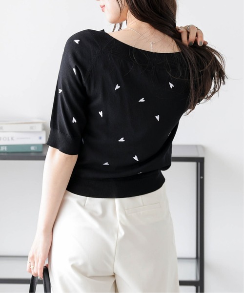 AMELY(エミリー)の「2WAYハート刺繍サマーニットトップス(Tシャツ/カットソー・レディース・グレー/ブラック/ホワイト・フリー)」の12枚目の写真