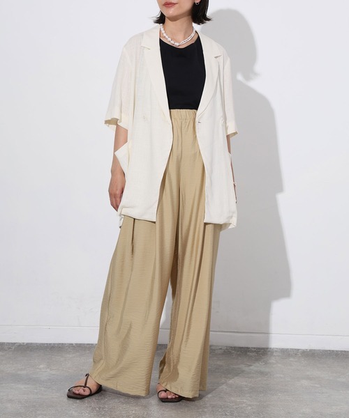 Floran(フローラン)の「ライトフレンチリネンハーフスリーブジャケット(テーラードジャケット・レディース・ベージュ/ブラック/オフホワイト・FREE)」の4枚目の写真