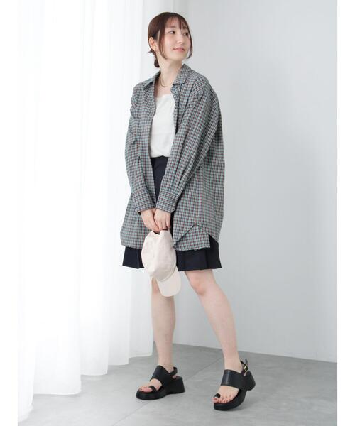 Te chichi TERRASSE（テチチテラス）の「チノキュロットプリーツショートパンツ（その他パンツ・レディース・ネイビー/ベージュ・F）」の7枚目の写真