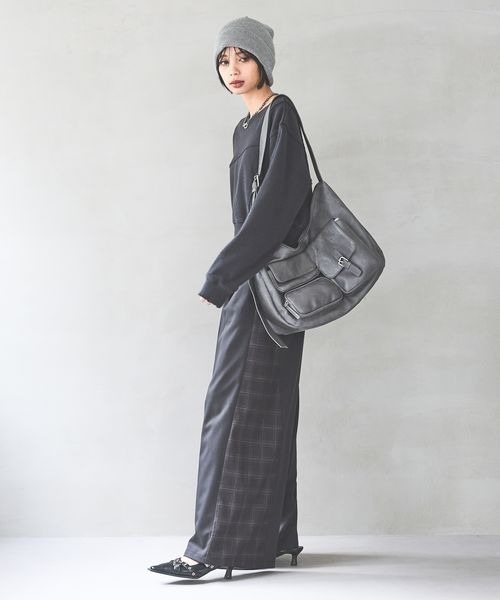 PAGEBOY（ページボーイ）の「ポケットショルダーバッグ（ショルダーバッグ・レディース・ブラック/グリーン系その他/グレー・FREE）」の6枚目の写真