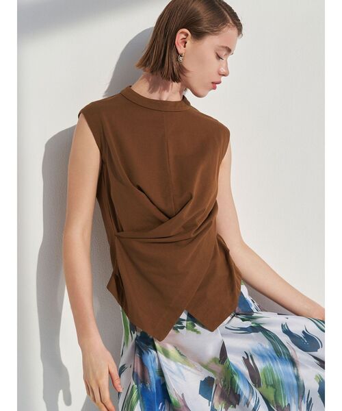 ELENDEEK（エレンディーク）の「ウエストドレープカットソー（Tシャツ/カットソー・レディース・ブラウン/オフホワイト/ブラック・FREE）」の10枚目の写真
