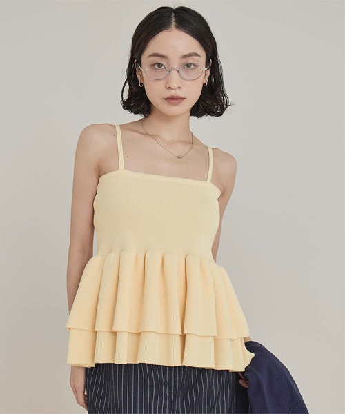 miette(ミエット)の「ペプラムベアニットビスチェ(キャミソール・レディース・チャコール/ライトブルー/イエロー・FREE)」の1枚目の写真