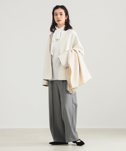 Demi-Luxe BEAMS（デミルクス ビームス）の「リバー ミドルコート（ノーカラーコート・レディース・ベージュ/ネイビー・36/38）」の5枚目の写真