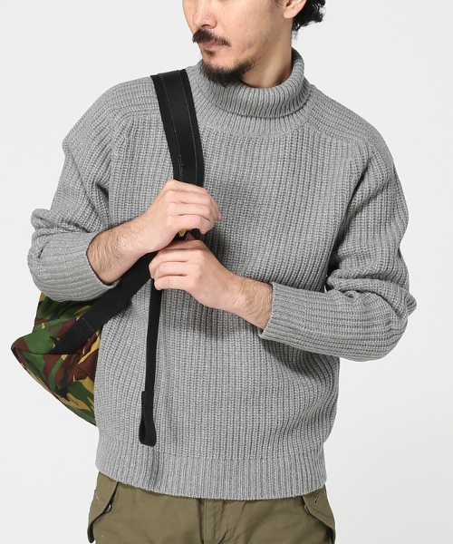JOURNAL STANDARD(ジャーナルスタンダード)の「アゼタートルネックニット#(ニット/セーター・メンズ・ネイビー/ベージュ/アイボリー/グレー・MEDIUM/LARGE)」の3枚目の写真