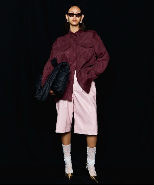 MAISON SPECIAL(メゾンスペシャル)の「Bicolor Stitched Suede Shirt/バイカラーステッチスウェードシャツ(シャツ/ブラウス・レディース・ライム/ボルドー/ブラック・FREE)」の7枚目の写真