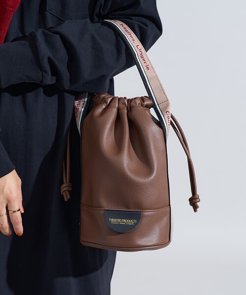 FREAK'S STORE（フリークスストア）の「THEATRE PRODUCTS × FREAK'S STORE/シアタープロダクツ 別注 レザレット ジャガードテープ 巾着バッグ　限定展開（ハンドバッグ・レディース・ブラック/ブラウン・ONE SIZE）」の4枚目の写真