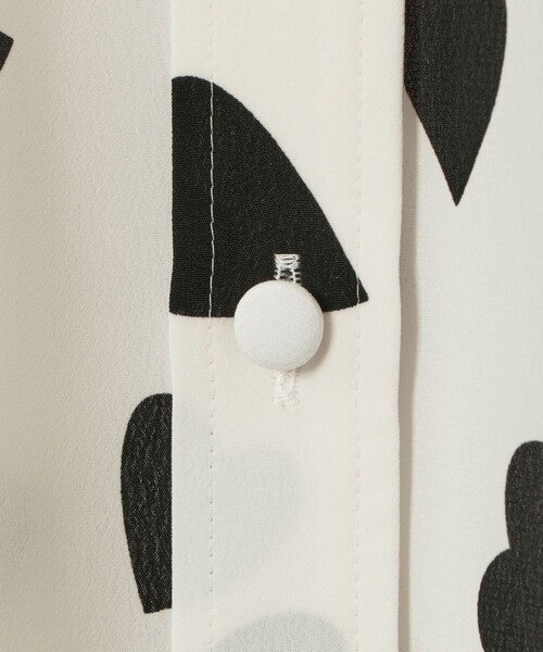 極美品【LOULOU WILLOUGHBY】デシンハートプリントボウタイブラウス WEB限定【LOULOU WILLOUGHBY】デシンハートプリントボウタイブラウス