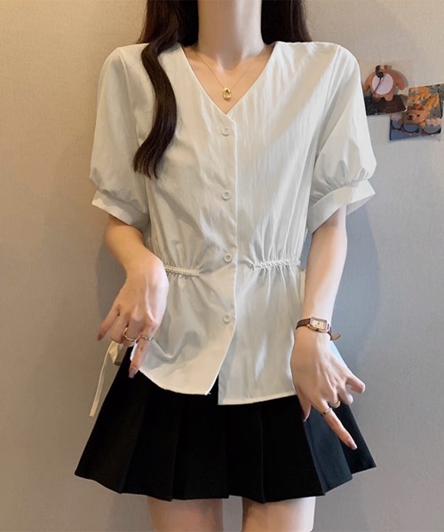 Miniministore(ミニミニストア)の「ドロストシャツブラウス パール付夏服半袖(シャツ/ブラウス・レディース・ホワイト/ブルー/ブラック・L/M)」の1枚目の写真
