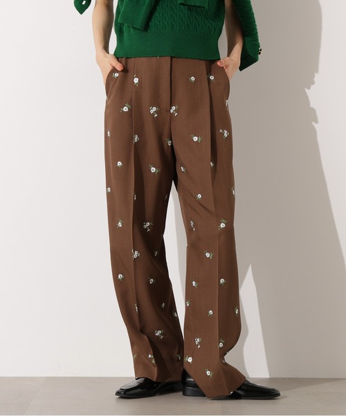 N.（N. Natural Beauty Basic）（エヌエヌナチュラルビューティーベーシック）の「【PS/低身長サイズ】エンブロイダリーフラワーパンツ（その他パンツ・レディース・ブラック/ブラウン・MEDIUM/PS）」の3枚目の写真