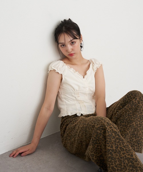 RAY CASSIN(レイカズン)の「コンパクトヘンリーブラウス(シャツ/ブラウス・レディース・ブラック系その他2/アイボリー/チャコールグレー/ブラウン系その他2・FREE)」の20枚目の写真