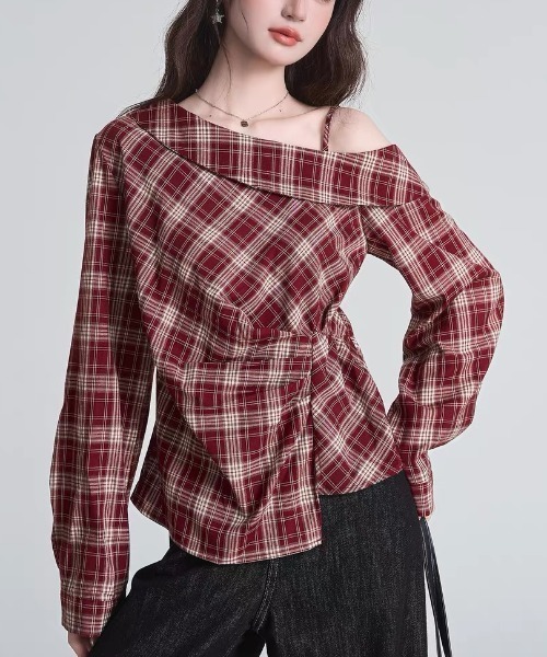 gossip!ロサンゼルス(ゴシップロサンゼルス)の「ハーフショルダー アシンメトリーチェックトップス(シャツ/ブラウス・レディース・レッド/ブラック・L/M)」の6枚目の写真