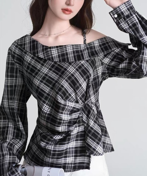 gossip!ロサンゼルス(ゴシップロサンゼルス)の「ハーフショルダー アシンメトリーチェックトップス(シャツ/ブラウス・レディース・レッド/ブラック・L/M)」の13枚目の写真