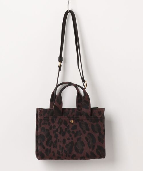 COACH（コーチ）の「カーゴ トート 26・レオパード プリント（トートバッグ・レディース・ブラウン系その他・ONE）」の6枚目の写真
