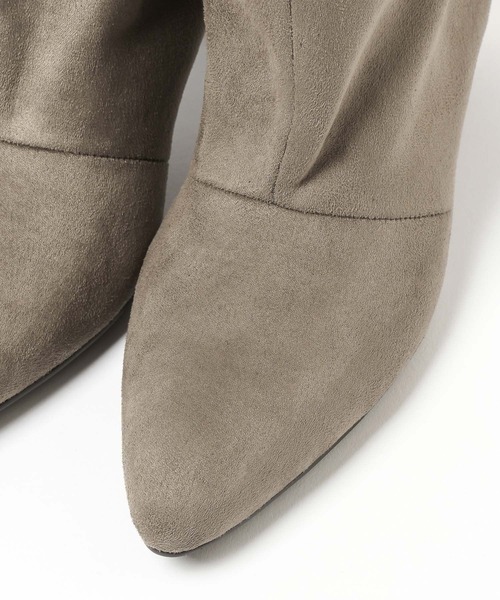 Andemiu（アンデミュウ）の「【撥水＆消臭機能付き】ヒールロングブーツ（ブーツ・レディース・ブラック/グレイッシュベージュ・MEDIUM/LARGE）」の9枚目の写真