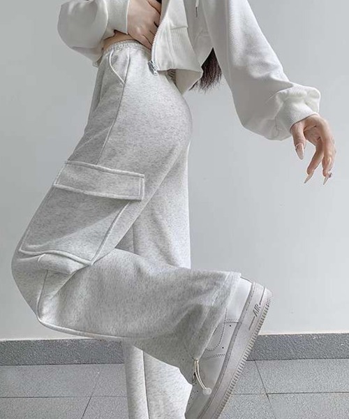 SallyLunn(サリーラン)の「カーゴスウェットパンツ(スウェットパンツ・レディース・ブラック/グレー/ライトグレー・LARGE/MEDIUM)」の9枚目の写真