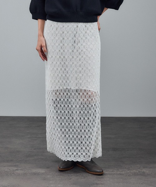 SALON adam et rope'（サロン アダム エ ロペ）の「ラッセルレースヘムスカラップスカート / セットアップ対応（スカート・レディース・ブラック/オフホワイト/グリーン系その他・FREE）」の2枚目の写真