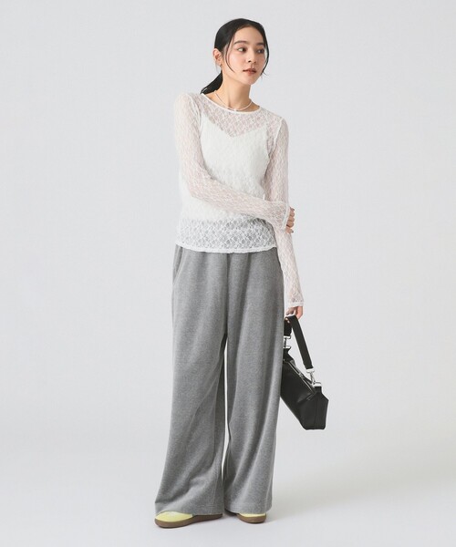 Ray BEAMS（レイビームス）の「ベロア ワイド スウェット パンツ（スウェットパンツ・レディース・グレー/ブラック・1/0）」の4枚目の写真