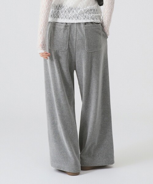 Ray BEAMS（レイビームス）の「ベロア ワイド スウェット パンツ（スウェットパンツ・レディース・グレー/ブラック・1/0）」の5枚目の写真