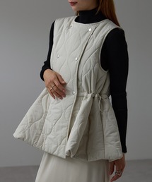 r.（アールドット）の「キルティング　フレアベスト（ダウンベスト）」