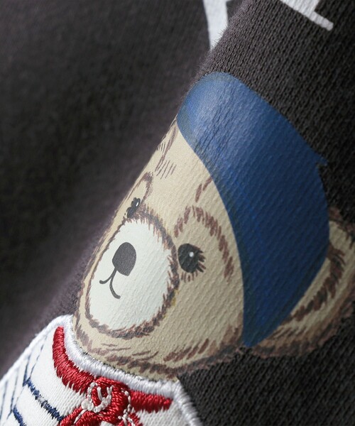 SHIPS Colors(シップス カラーズ)の「SHIPS Colors:80~130cm /〈洗濯機可能〉TeddyBear(R) スウェット 2◇(スウェット・キッズ・ナチュラル/ブラウン/ダークグレー/ネイビー/チャコールグレー・100/110/130/120/90/80)」の15枚目の写真