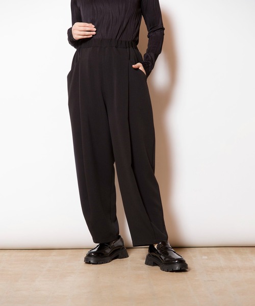 OSMOSIS（オズモーシス）の「変形タックパンツ（その他パンツ・レディース・グレー/ブラック/キャメル・ONE SIZE）」の13枚目の写真