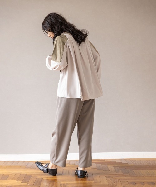 OSMOSIS（オズモーシス）の「変形タックパンツ（その他パンツ・レディース・グレー/ブラック/キャメル・ONE SIZE）」の18枚目の写真