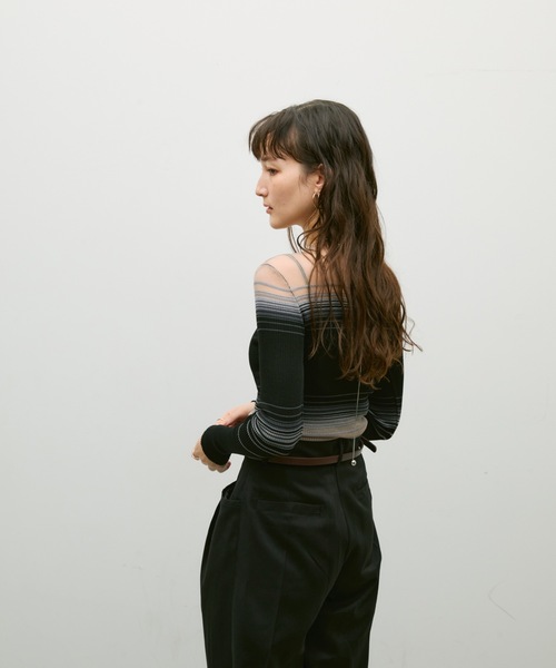 Lutim by u(ルチバイユー)の「Multi border sheer rib knit / マルチボーダーシアーリブニット(ニット/セーター・レディース・オフホワイト/ブラック・FREE)」の5枚目の写真