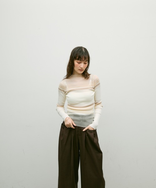 Lutim by u(ルチバイユー)の「Multi border sheer rib knit / マルチボーダーシアーリブニット(ニット/セーター・レディース・オフホワイト/ブラック・FREE)」の3枚目の写真