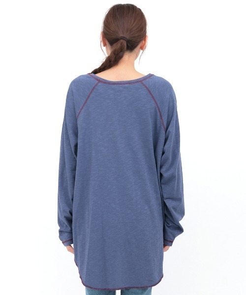 チチカカ（チチカカ）の「ワンポイント刺繍ロングTシャツ（Tシャツ/カットソー・レディース・ネイビー/ホワイト/ブラック・FREE）」の16枚目の写真