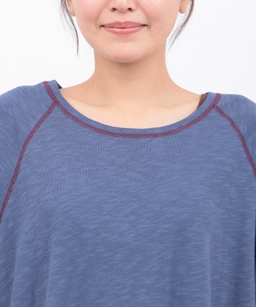 チチカカ（チチカカ）の「ワンポイント刺繍ロングTシャツ（Tシャツ/カットソー・レディース・ネイビー/ホワイト/ブラック・FREE）」の17枚目の写真