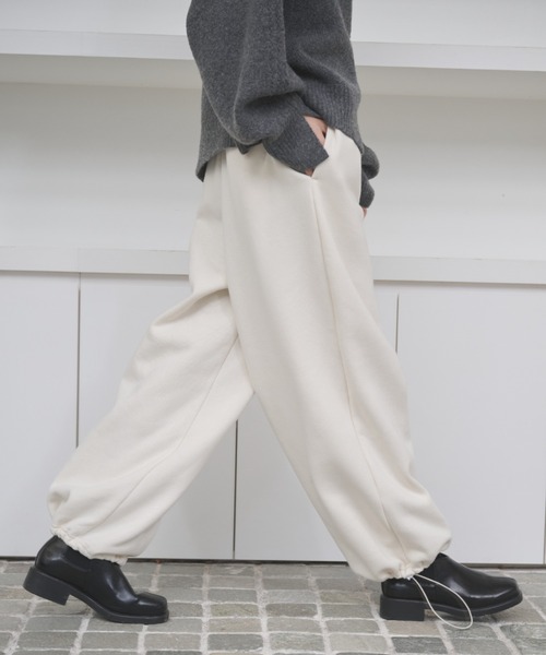 AIC.(エーアイシー)の「裏起毛ドローストリングイージーパンツ(スウェットパンツ・レディース・チャコールグレー/キナリ・FREE)」の8枚目の写真