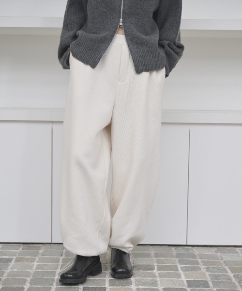 AIC.(エーアイシー)の「裏起毛ドローストリングイージーパンツ(スウェットパンツ・レディース・チャコールグレー/キナリ・FREE)」の5枚目の写真