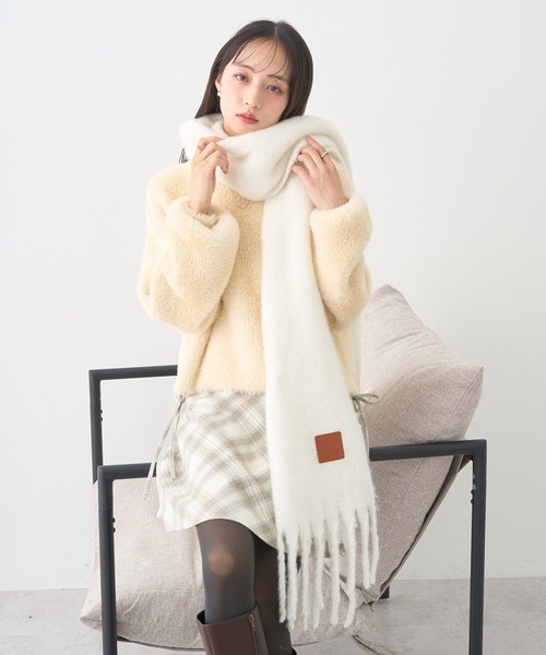 earth music&ecology（アースミュージックアンドエコロジー）の「ワンポイントビッグマフラー（マフラー・レディース・アイボリー/ピンク系その他3/チャコールグレー/ライトブラウン・F）」の6枚目の写真