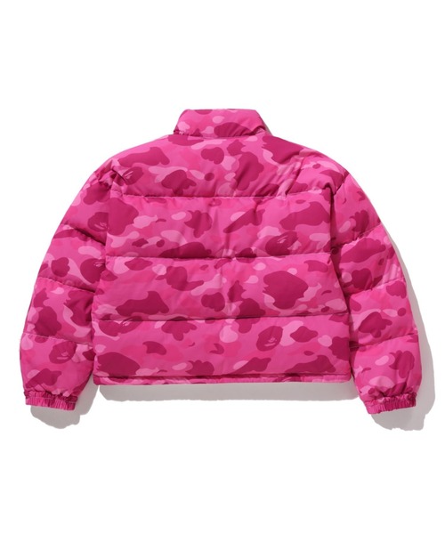 A BATHING APE(アベイシングエイプ)の「COLOR CAMO REVERSIBLE DOWN JACKET(ダウンジャケット/コート・レディース・ピンク/ネイビー・FREE)」の4枚目の写真