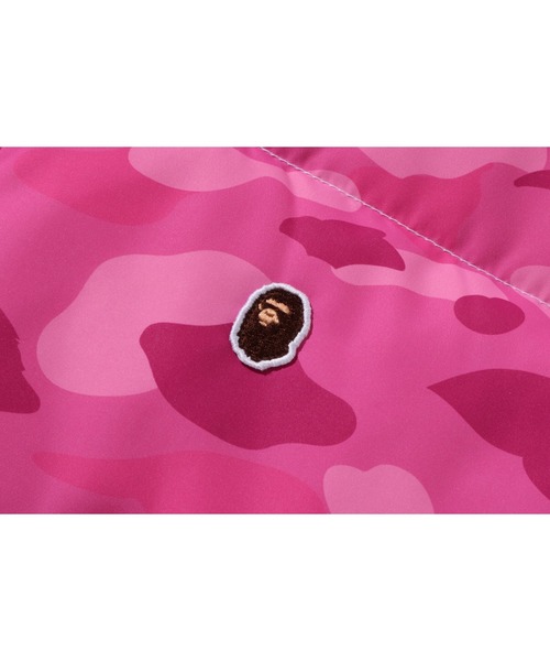 A BATHING APE(アベイシングエイプ)の「COLOR CAMO REVERSIBLE DOWN JACKET(ダウンジャケット/コート・レディース・ピンク/ネイビー・FREE)」の8枚目の写真