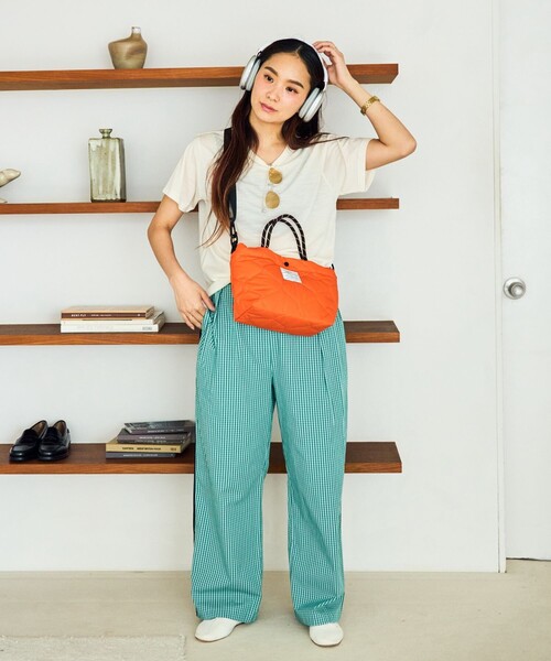 KiU（キウ）の「KiU×FREAK'S STORE/キウ×フリークスストア 別注PADDED DAY TOTE MINI BAG パデット デイトート ミニ バッグ 撥水（ショルダーバッグ・レディース・オレンジ/レオパード/ブラウン/ブラック・ONE SIZE）」の16枚目の写真