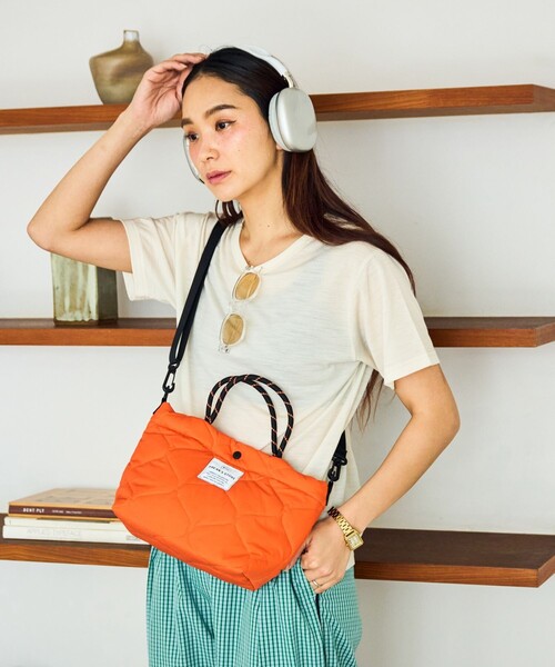 KiU（キウ）の「KiU×FREAK'S STORE/キウ×フリークスストア 別注PADDED DAY TOTE MINI BAG パデット デイトート ミニ バッグ 撥水（ショルダーバッグ・レディース・オレンジ/レオパード/ブラウン/ブラック・ONE SIZE）」の18枚目の写真