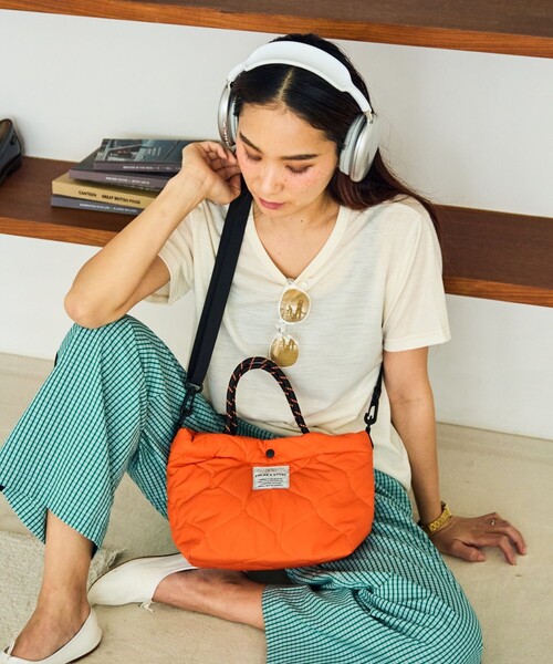 KiU（キウ）の「KiU×FREAK'S STORE/キウ×フリークスストア 別注PADDED DAY TOTE MINI BAG パデット デイトート ミニ バッグ 撥水（ショルダーバッグ・レディース・オレンジ/レオパード/ブラウン/ブラック・ONE SIZE）」の21枚目の写真