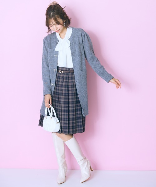 marun（マルン）の「＜大きいサイズ＞ベルト付プリーツショート丈スカート marun（スカート・レディース・グレー系/ブラウン系・L/LL/3L/4L/5L）」の15枚目の写真