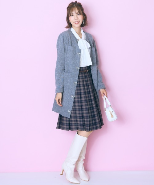 marun（マルン）の「＜大きいサイズ＞ベルト付プリーツショート丈スカート marun（スカート・レディース・グレー系/ブラウン系・L/LL/3L/4L/5L）」の3枚目の写真