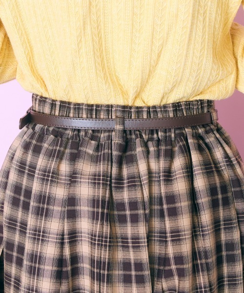 marun（マルン）の「＜大きいサイズ＞ベルト付プリーツショート丈スカート marun（スカート・レディース・グレー系/ブラウン系・L/LL/3L/4L/5L）」の20枚目の写真