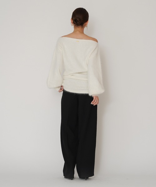 KINO THE KEI(キノザケイ)の「アンゴラ ファー オフショル ミニ ワンピース KINO THE KEI(チュニック・レディース・ホワイト/ダークブラウン・フリー)」の5枚目の写真