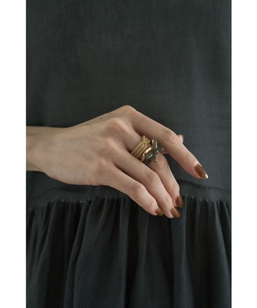 marjour(マージュール)の「3SET RIBON RING(リング・レディース・カーキ・FREE)」の11枚目の写真