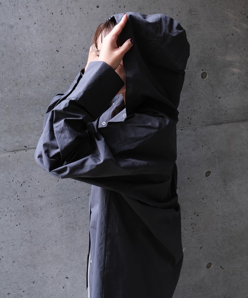 CIEL'AIR(シエルエアー)の「NYLON HOODED SHIRT(ナイロンフードシャツ)(シャツ/ブラウス・レディース・オフホワイト/チャコールグレー・MEDIUM)」の19枚目の写真