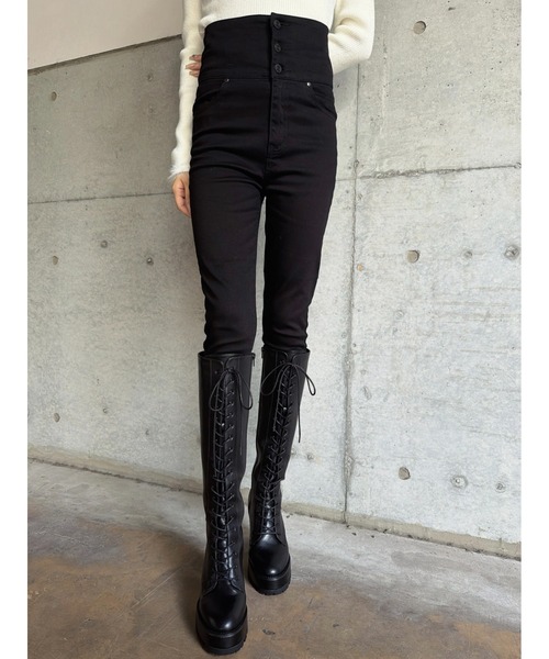 EGOIST（エゴイスト）の「Backクロスハイウエストスキニーパンツ（その他パンツ・レディース・ブラック・SS/S/M）」の2枚目の写真