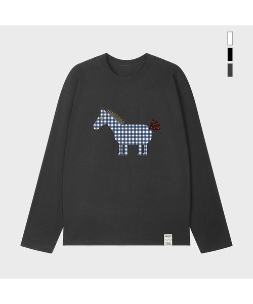 GRAVER（グレーバー）の「[ユニセックス]ペーパーポニー ロングスリーブTシャツ_4カラー（Tシャツ/カットソー・レディース・ブラック/ホワイト/チャコール/ホワイト×レッド・MEDIUM/LARGE）」の4枚目の写真