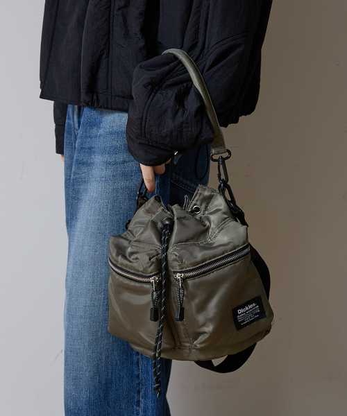 Dickies(ディッキーズ)の「【Dickies / ディッキーズ】PADDED MP 2WAY BAG/ショルダーバッグ/81278900/大容量【WEB限定】(トートバッグ・レディース・チャコールグレー/ブラック/アイボリー/カーキ・フリー)」の4枚目の写真