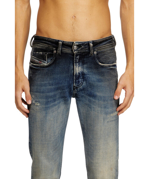 DIESEL(ディーゼル)の「メンズ デニムパンツ 1979 SLEENKER L.30(デニムパンツ・メンズ・インディゴブルー・30inch/28inch/34inch/32inch/36inch/26inch)」の3枚目の写真