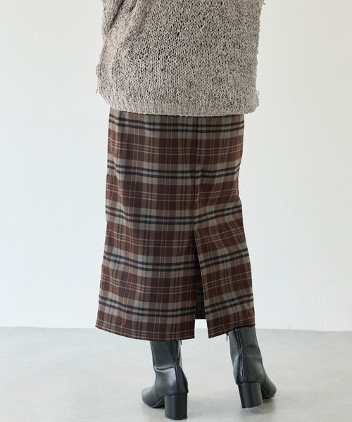 LAVEANGE(ラビアンジェ)の「起毛チェックナロースカート(スカート・レディース・ネイビー/ブラウン・F/LL/3L/4L)」の6枚目の写真
